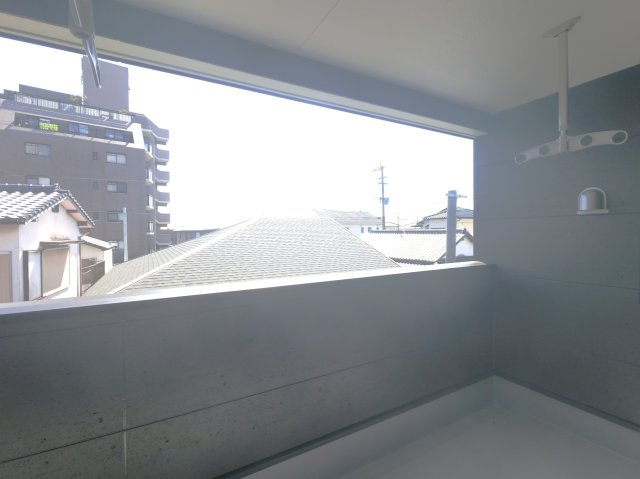 朝倉市甘木第11のバルコニー|開放的で明るい空間を演出してくれるバルコニーです