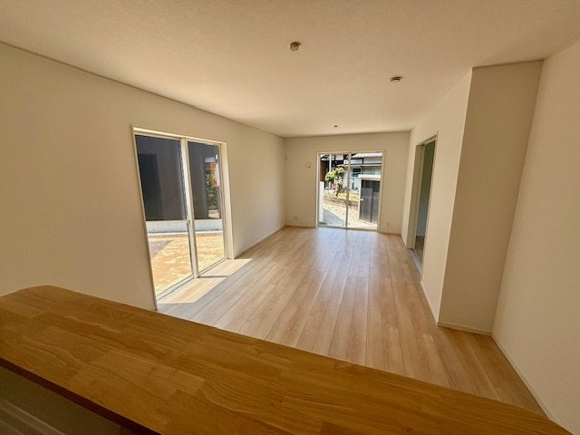 朝倉市甘木　第9　全3棟の居間・リビング