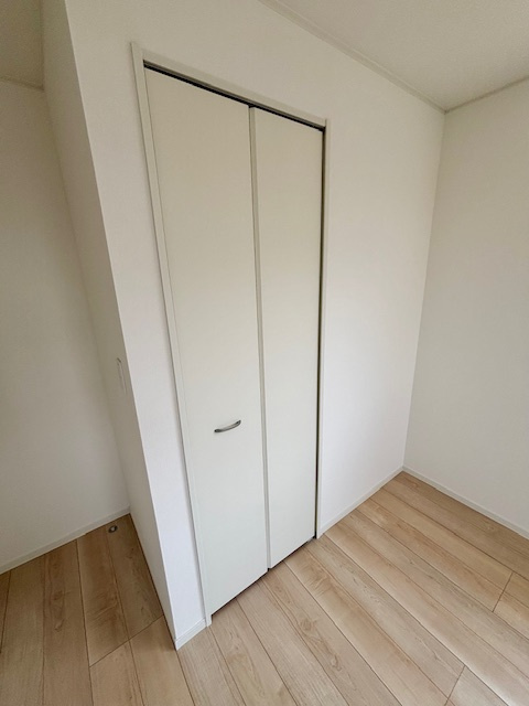 朝倉市甘木　第9　全3棟の洋室