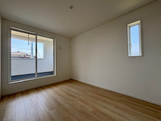 朝倉市甘木　第9　全3棟の洋室