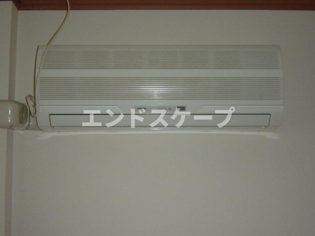 ヒーリングカーサＢの設備|エアコン　リビング
高崎、前橋のお部屋探しはエンドスケープまで！お客様の理想お聞かせ下さい♪