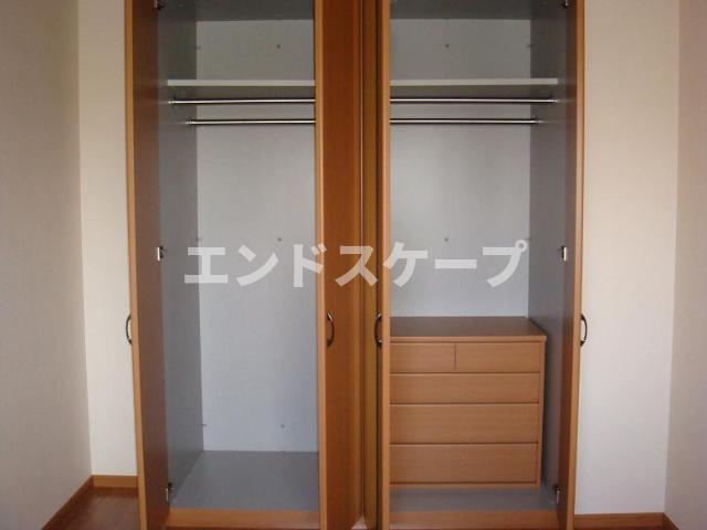 ヒーリングカーサＢの収納|クローゼット
高崎、前橋のお部屋探しはエンドスケープまで！お客様の理想お聞かせ下さい♪