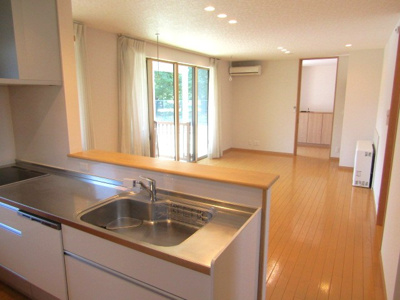 【居間・リビング】 | 【住友林業施工】甲斐市西八幡 | 使いやすい居間です