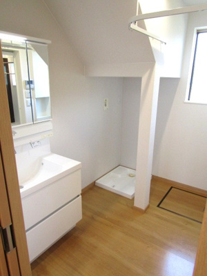 【独立洗面台】 | 【住友林業施工】甲斐市西八幡 | 朝の身支度には欠かせない独立洗面化粧台