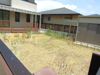 【庭】 | 【住友林業施工】甲斐市西八幡 | たまにはお庭で休日を過ごしてみるのもよいかもしれません