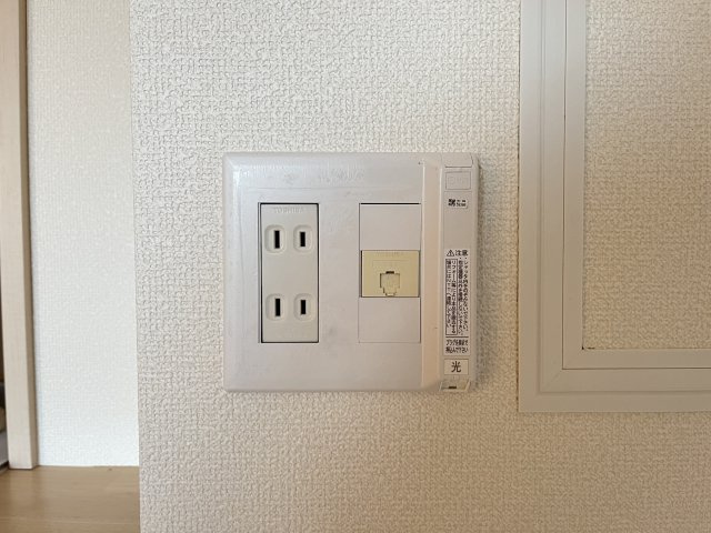 ナチュラル・カラーの居間・リビング