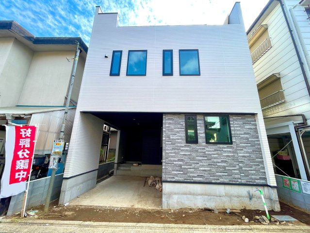 練馬区桜台2丁目　駅近×ZEH水準　車庫付デザイン住宅