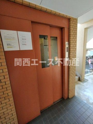 【エントランス】 | シロハイヌ吉田