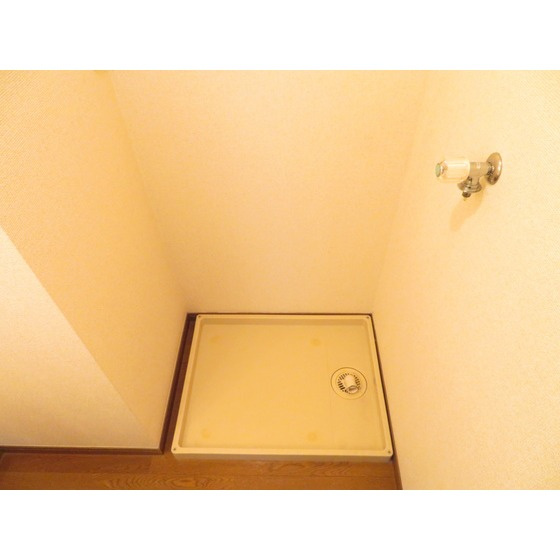 エステートピアＫのその他|室内洗濯機置場