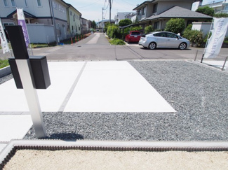 【駐車場】