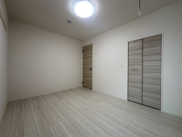 川崎市多摩区中野島２丁目のアパートの寝室