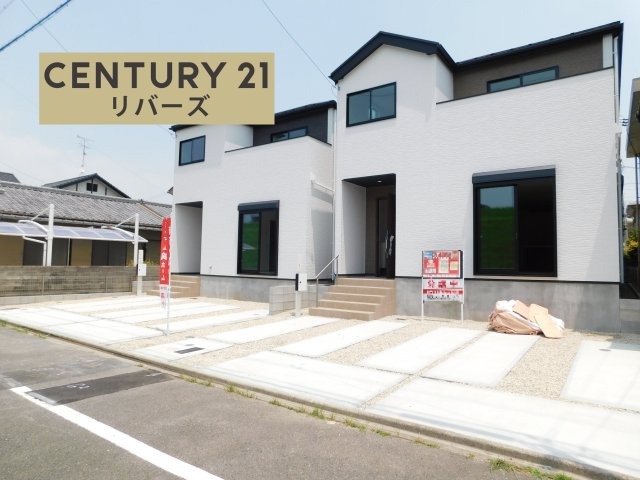 名古屋市中川区中須町字桜井の新築一戸建の前面道路含む現地写真|◇２号棟◇　　新価格！！　いつでもご案内致します♪（お問合せ当日、平日、水曜、夜間でもＯＫ）　駐車並列２台ＯＫ！　広々ＬＤＫ１９．０帖♪　ＷＩＣやパントリーなど収納豊富なプラン♪　公園まで徒歩４分！