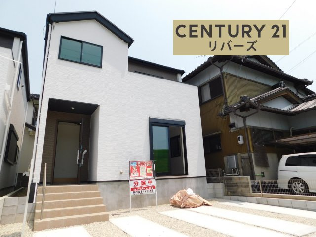 名古屋市中川区中須町字桜井の新築一戸建の外観|◇２号棟◇　　新価格！！　いつでもご案内致します♪（お問合せ当日、平日、水曜、夜間でもＯＫ）　駐車並列２台ＯＫ！　広々ＬＤＫ１９．０帖♪　ＷＩＣやパントリーなど収納豊富なプラン♪　公園まで徒歩４分！