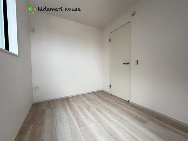 北区本郷町1期　新築戸建　リガーレ01の洋室