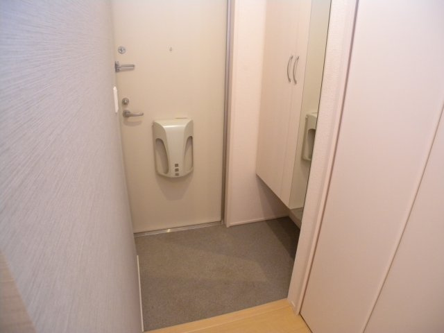 神戸6番館の玄関