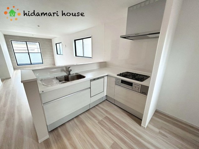 北区本郷町1期　新築戸建　リガーレ02のキッチン