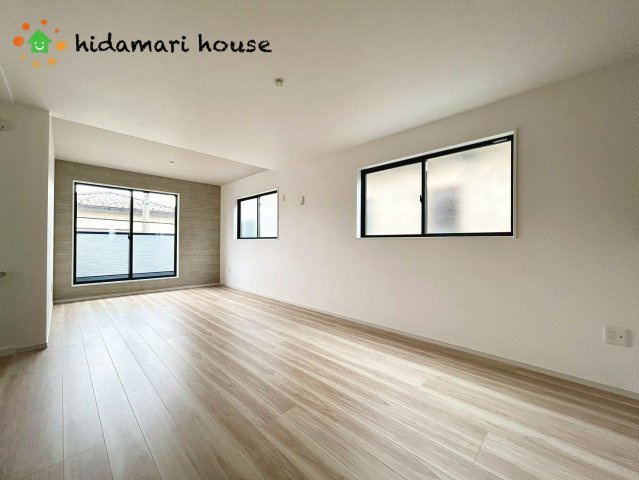 北区本郷町1期　新築戸建　リガーレ02の居間・リビング