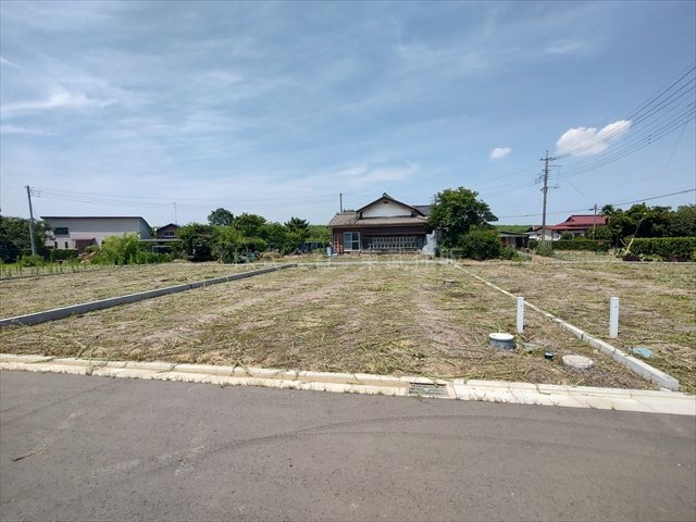 【前面道路含む現地写真】の画像