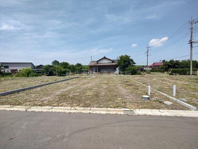 【前面道路含む現地写真】の画像
