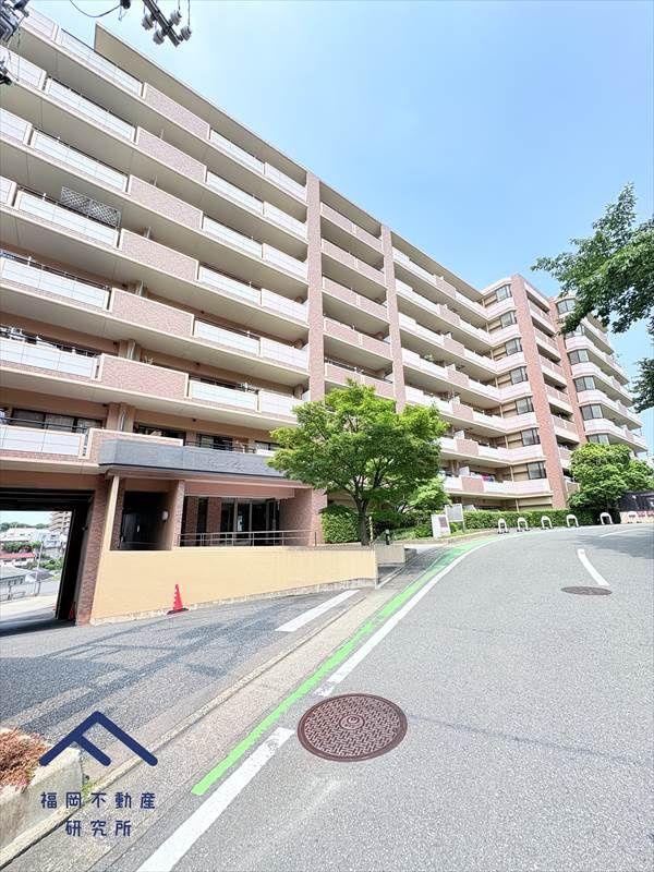 ロイヤルシャトー小笹の外観