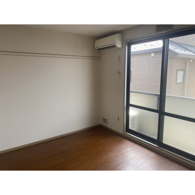 【居間・リビング】 | Ｓコート | ゆったり過ごせる居間です