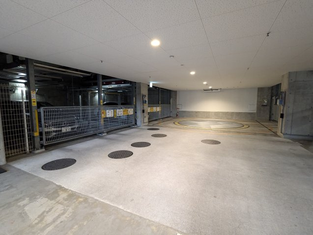 グランドヒルズ覚王山法王町　松風の邸の駐車場