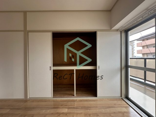 リッチウォーク佃町の収納