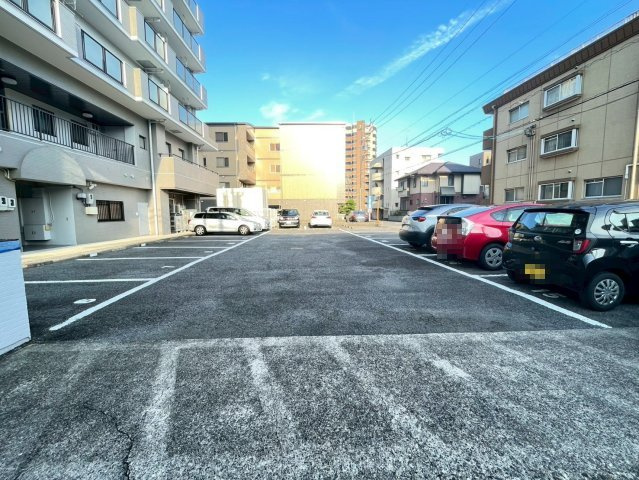 平針サンシャインの駐車場