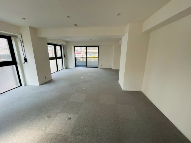 平針サンシャインの内装