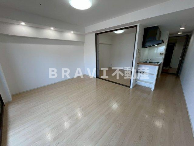 グランシス天満橋　BRAVI不動産の居間・リビング|【グランシス天満橋】使いやすい居間です