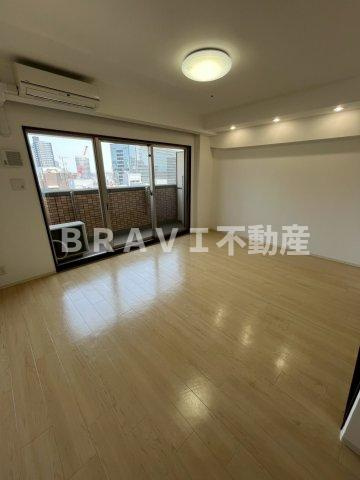 グランシス天満橋　BRAVI不動産の居間・リビング|【グランシス天満橋】リビングです