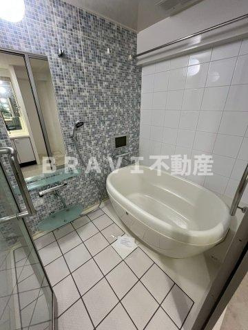 グランシス天満橋　BRAVI不動産の浴室|【グランシス天満橋】落ち着いた空間のお風呂です