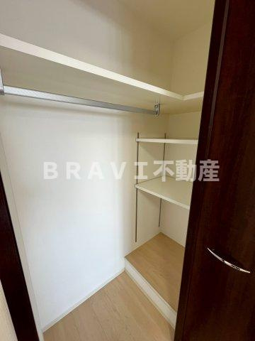 グランシス天満橋　BRAVI不動産の収納|【グランシス天満橋】大きなものも収納できそうです