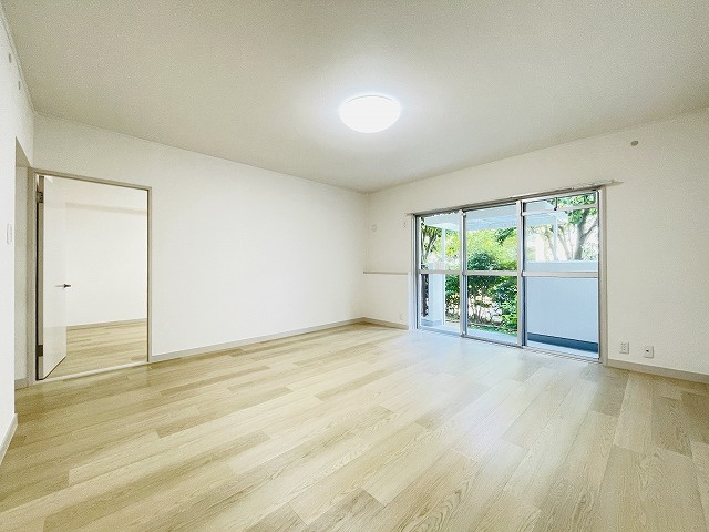 【居間・リビング】 | パークハイツ平尾山荘31号棟