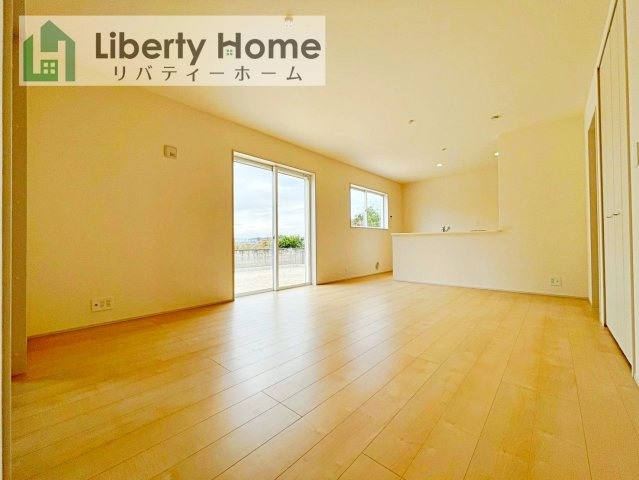 第1常総市向石下　新築戸建　2号棟の居間・リビング