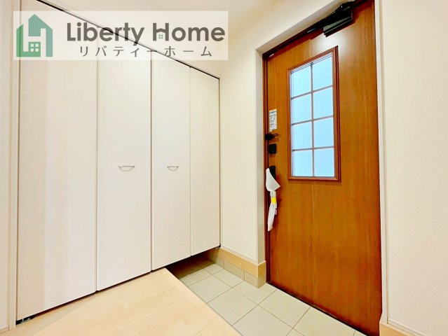 第1常総市向石下　新築戸建　2号棟の玄関