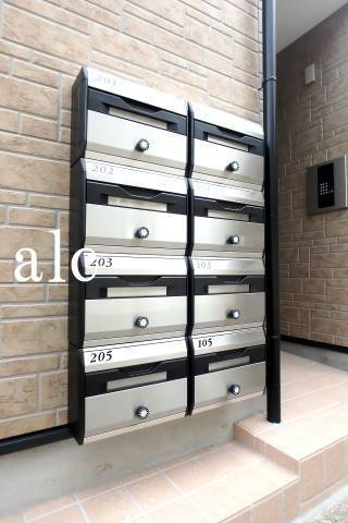 中野区弥生町１丁目のアパートのその他共用部分|集合ポスト