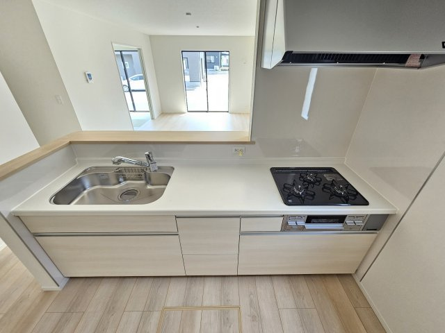 中津川市駒場第４のキッチン|3口コンロ付キッチン