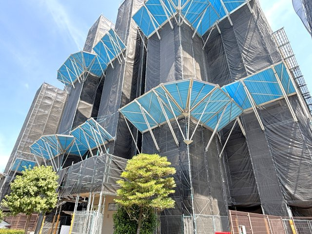 仲町台パークヒルズ７号棟の外観