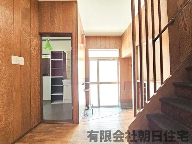 【玄関】 | 山代町中古戸建 | 落ち着いた玄関です