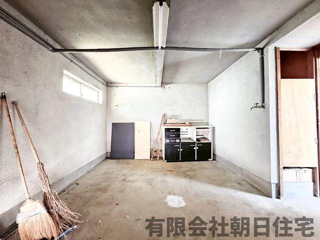 【設備】 | 山代町中古戸建 | ガレージです