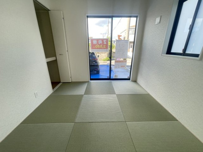 【和室】 | 金武町屋嘉　第2（全2棟）ラスト2号棟 | 2号棟　洋風和室4.5帖＋収納付き♪