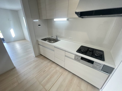 【キッチン】 | 金武町屋嘉　第2（全2棟）ラスト2号棟 | 2号棟　生活感を隠せる独立型キッチン♪