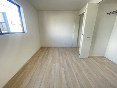 【洋室】 | 金武町屋嘉　第2（全2棟）ラスト2号棟 | 2号棟　洋室7.2帖＋Wクロゼット♪