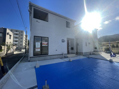 【外観】 | 金武町屋嘉　第2（全2棟）ラスト2号棟 | 2号棟　並列駐車2台完備♪