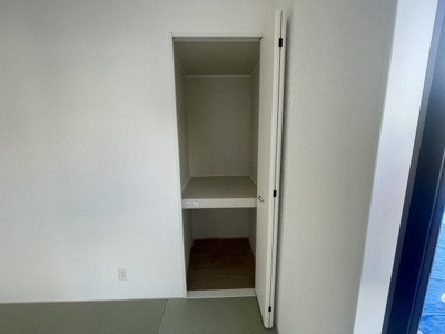 【収納】 | 金武町屋嘉　第2（全2棟）ラスト2号棟 | 2号棟　洋風和室4.5帖＋収納付き♪