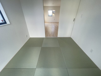 【和室】 | 金武町屋嘉　第2（全2棟）ラスト2号棟 | 2号棟　洋風和室4.5帖＋収納付き♪