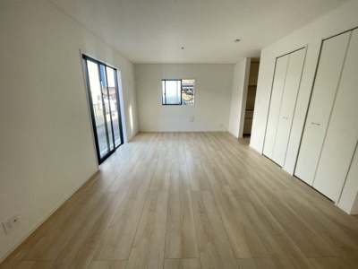 【居間・リビング】 | 金武町屋嘉　第2（全2棟）ラスト2号棟 | 2号棟　LDK17.1帖♪人気のリビング階段＋リビング収納付き♪