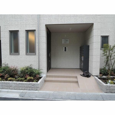 【エントランス】 | グランメゾン根岸 | ゆとりのあるエントランスです