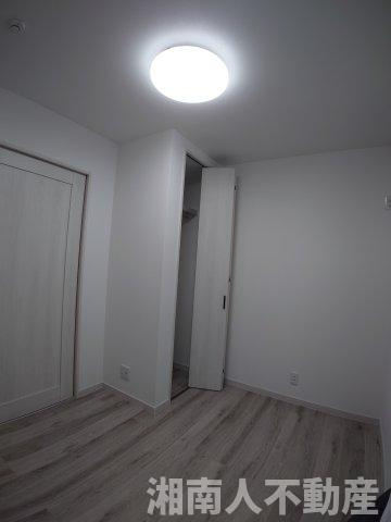 平塚市高浜台　新築戸建の洋室|個人の部屋や寝室として使える洋室です